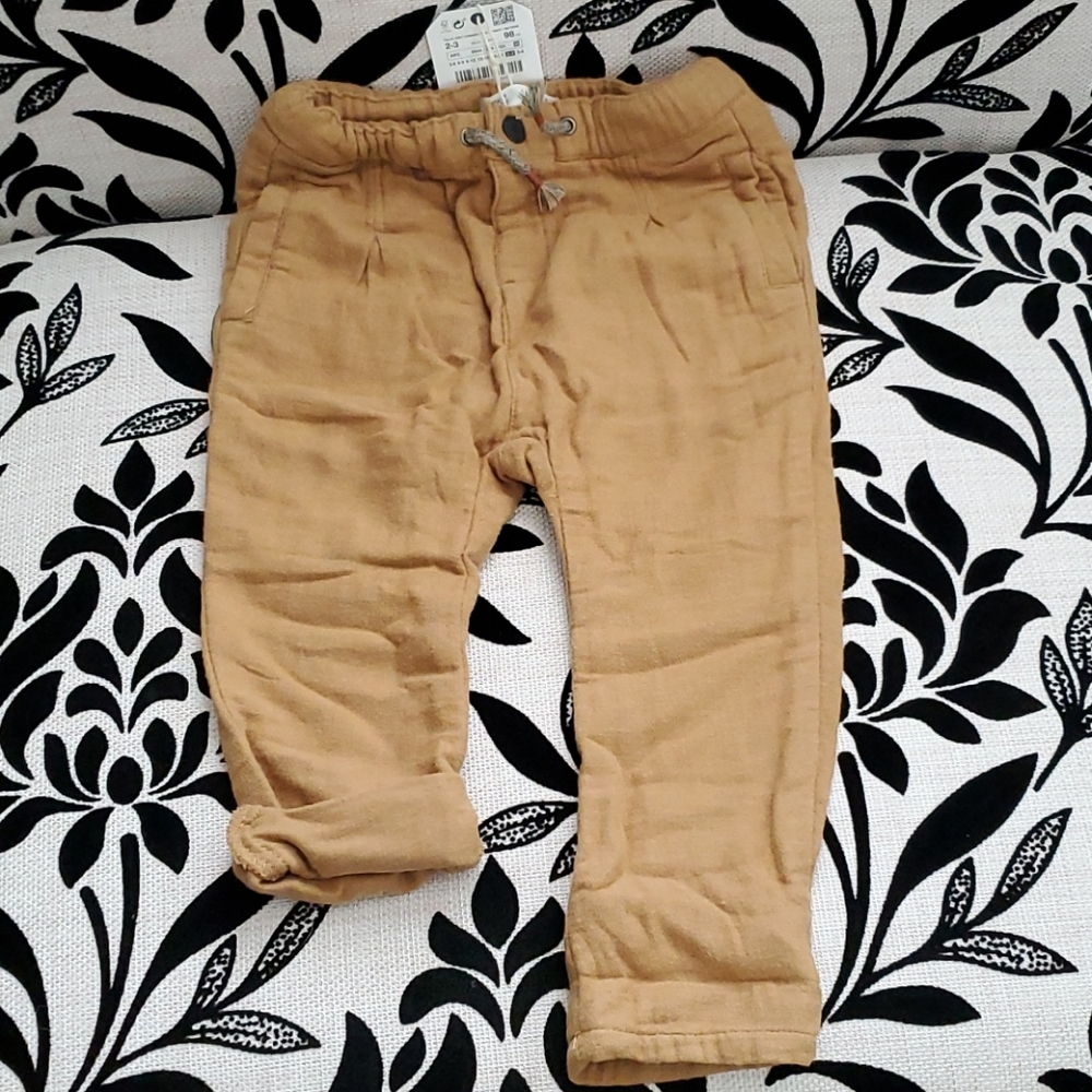 Zara boys pants. Size 2-3.